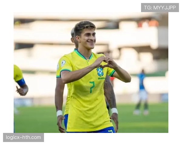 拉蒙主场再创佳绩,状态回暖引爆球迷欢呼 拉蒙主场再创佳绩,状态回暖引爆球迷欢呼