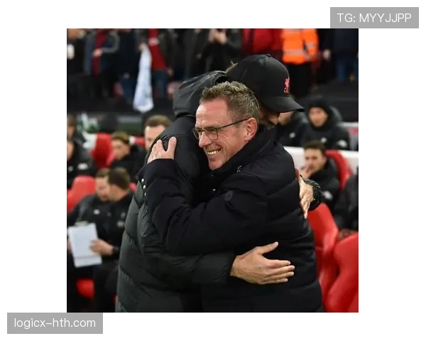 曼联中场重组开启新战术篇章，未来表现引人期待