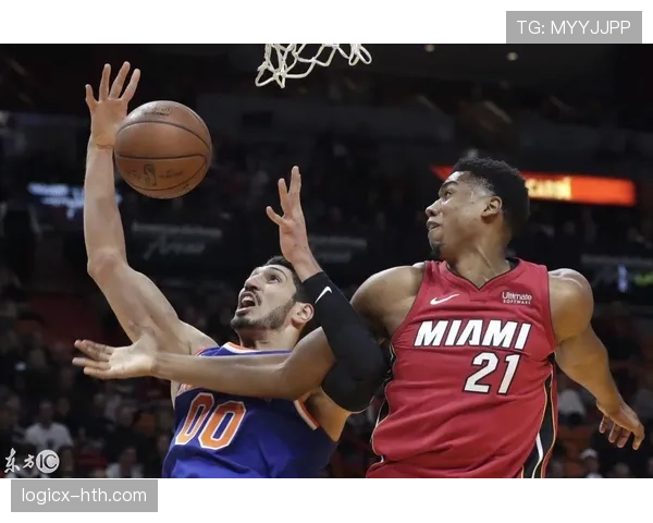 恩戈洛·坎特近期状态回暖,防守表现稳健 恩戈洛·坎特近期状态回暖,防守表现稳健